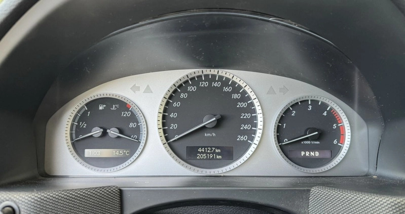 Mercedes-Benz GLK cena 30700 przebieg: 205000, rok produkcji 2011 z Janowiec Wielkopolski małe 92